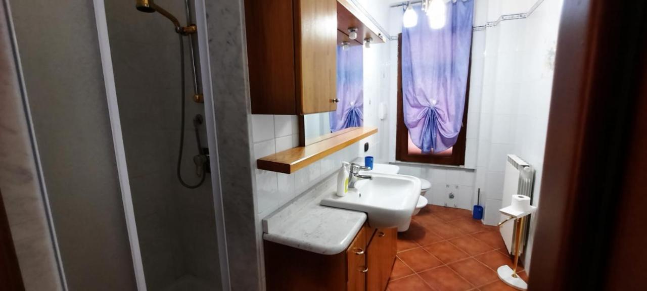 Appartamento Comodo Per Lerici E 5 Terre Piano di Follo المظهر الخارجي الصورة